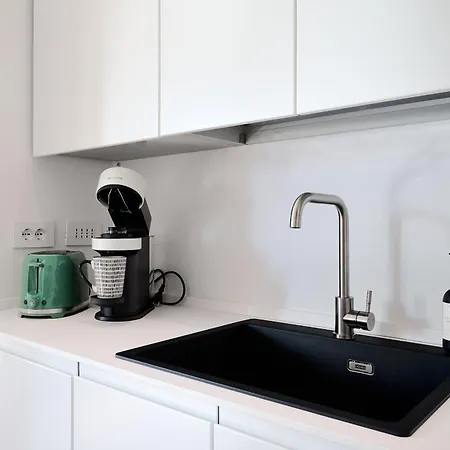 Repubblica Iii-hosted By Sweetstay Apartament Mediolan